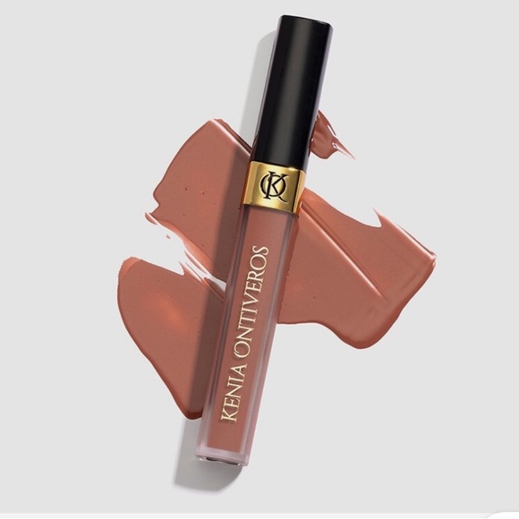 Kenia Ontiveros Ultra Matte Liquid Lipstick in Pink Vibes - Picture 4 of 5